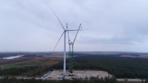 Video: Siemens Gamesa installs 14 MW wind turbine prototype