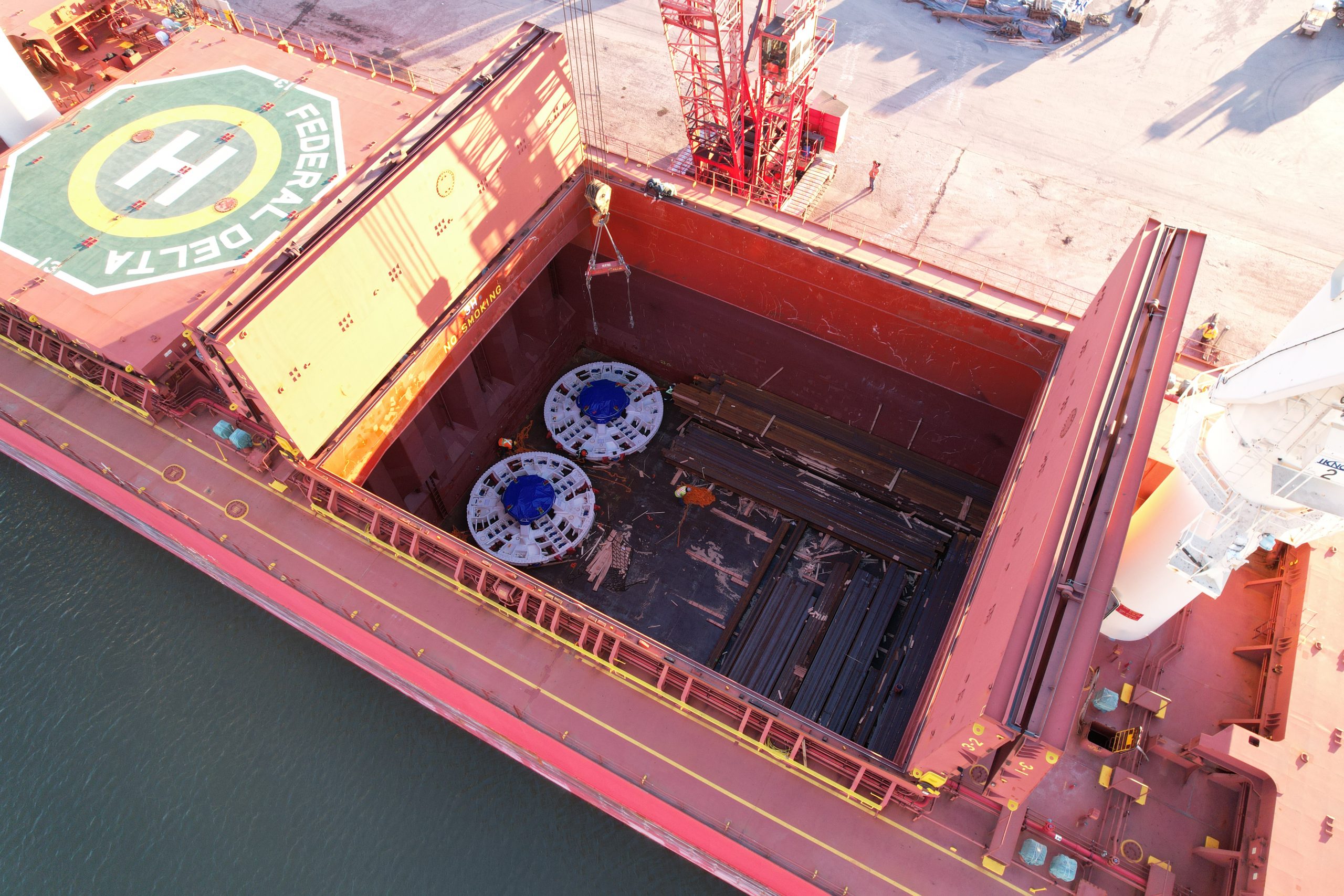Federal Delta unloads at Port of Hamilton
