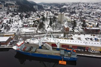 Bertling Logistics handles gas turbine generator transport from Norway to China