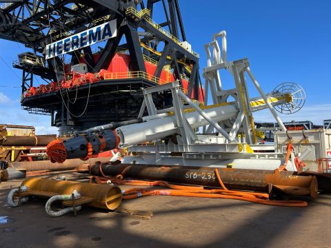 Lankhorst Ropes provides first heavy lift slings from recycled-based Dyneema