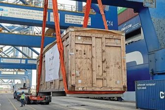 New heavy lift record set at Jeddah Islamic Port