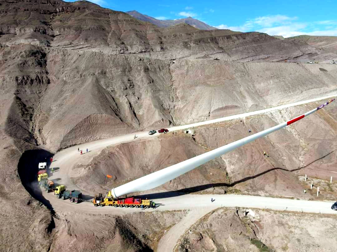 Transportes Montejo delivers wind power components to Ecuador’s largest wind farm