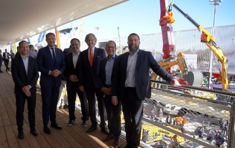Liebherr sides with Broekman Logistics for its first Dutch location