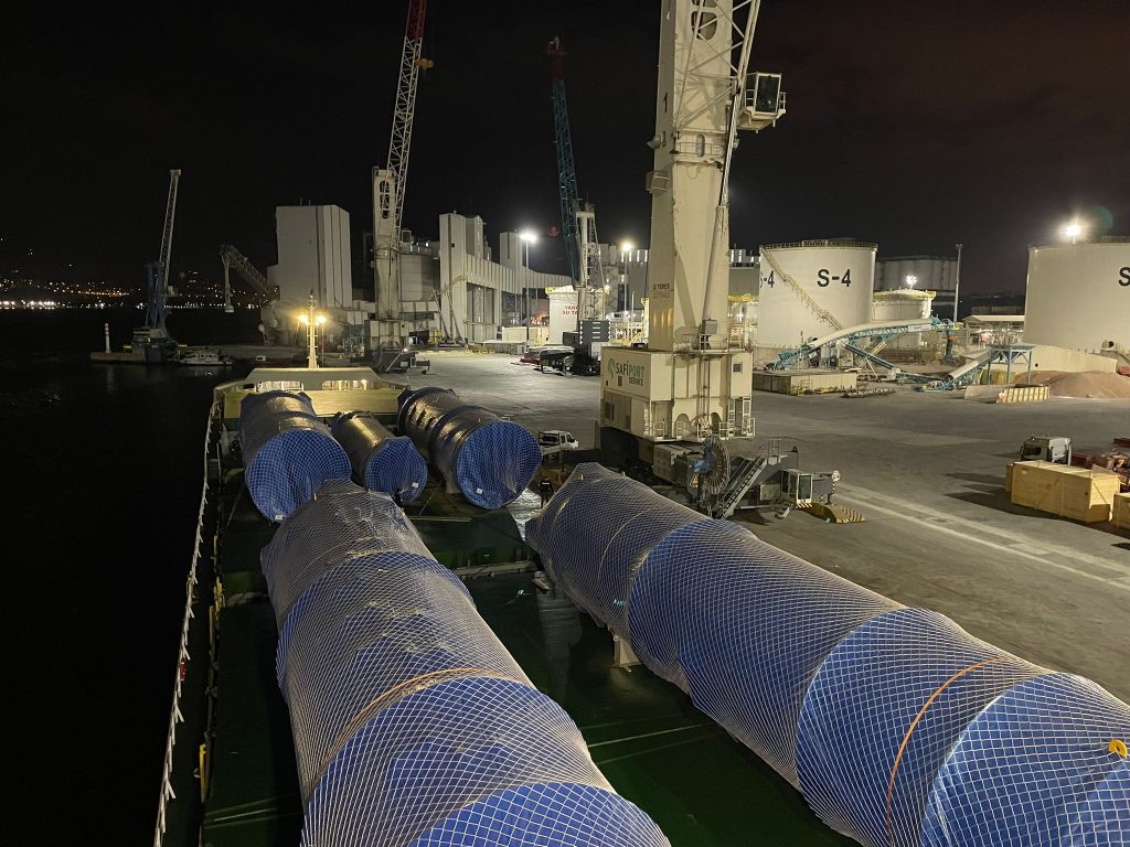F. H. Bertling Logistics transports silos to the UK