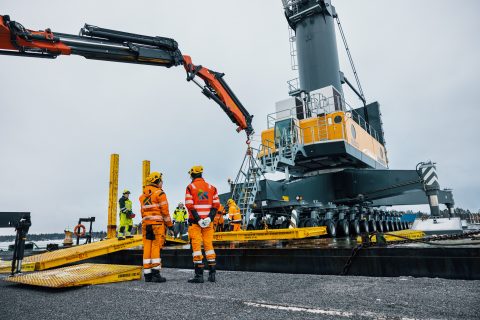 Blomberg Stevedoring doubles lifting capacity in Vaasa with new Liebherr crane