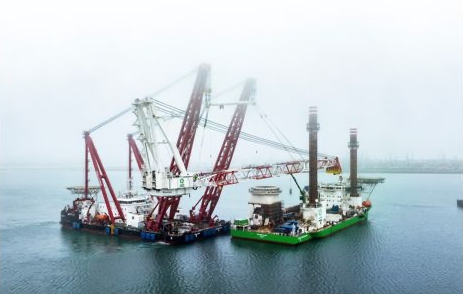 Scaldis' Gulliver helps upgrade Sea Installer's crane