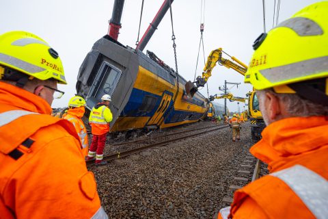 Mammoet doing the heavy lifting on Voorschoten train wreck site
