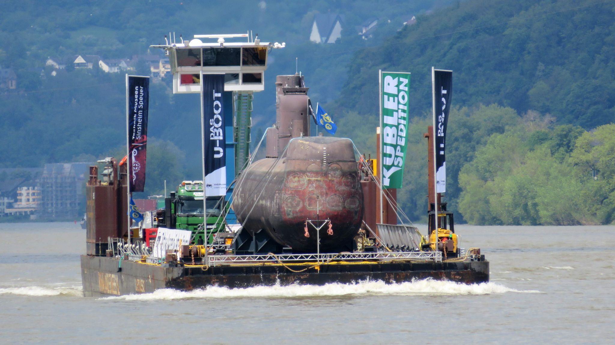 https://www.projectcargojournal.com/wp-content/uploads/2023/05/Submarine-is-almost-home.jpeg