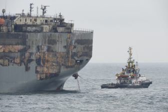 Fire-stricken freighter heads to Eemshaven