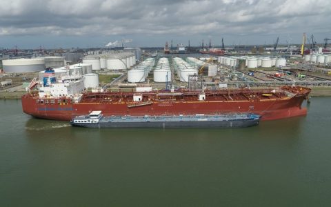 Port of Rotterdam extends port fee reduction for ships bunkering sustainable fuels