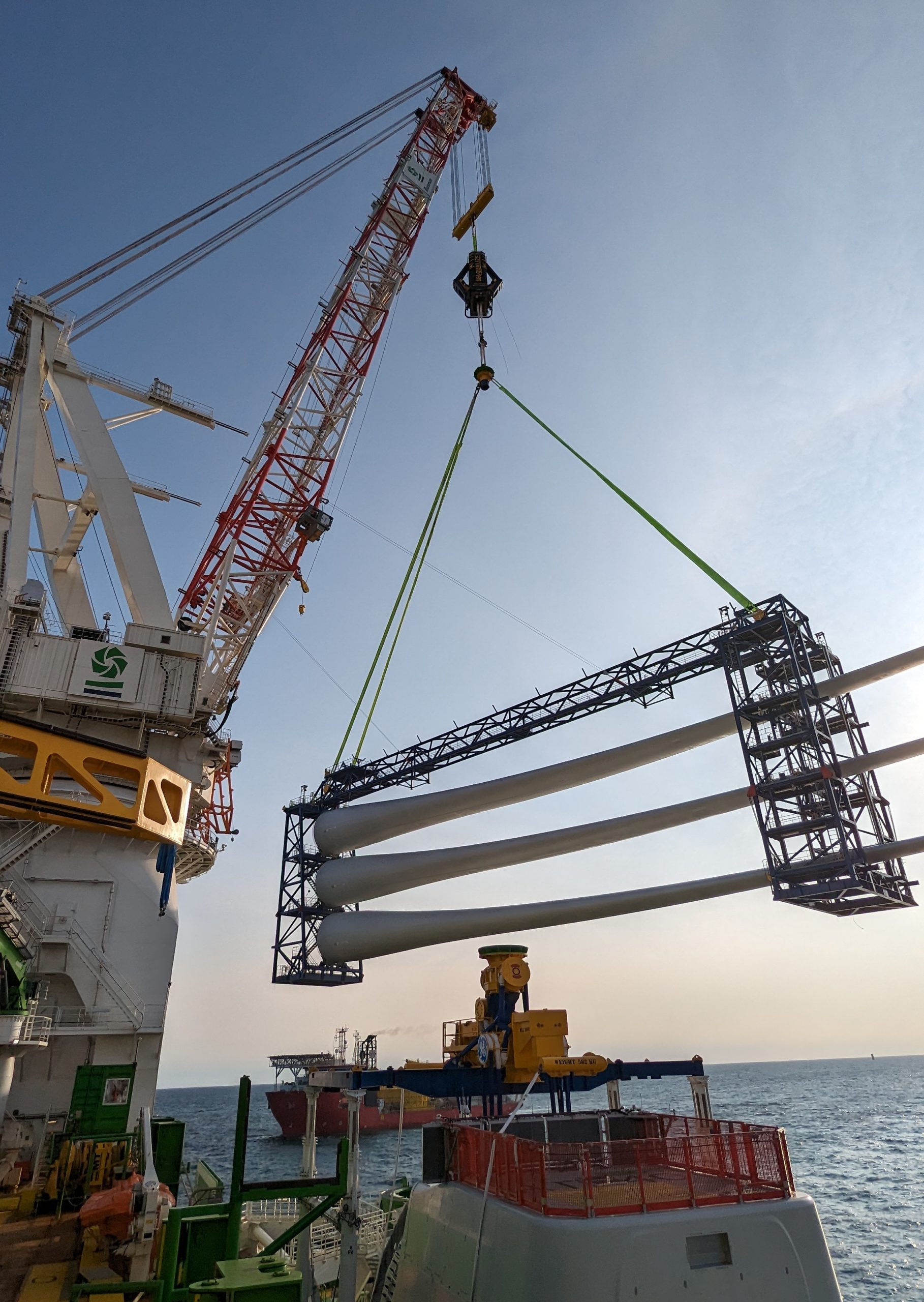 Seaqualize completes offshore transfer lifts for Vineyard Wind 1