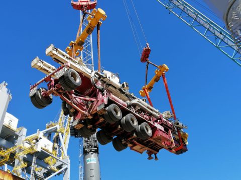 Drilling rig on tour from Argentina to Mongolia
