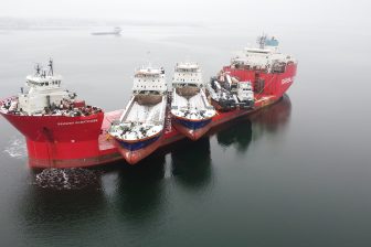 Blue Water floats on three vessels onto Seaway Albatross