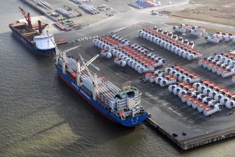 Road closure threatens German port of Cuxhaven