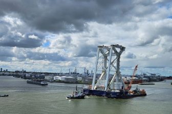 One of the world's largest cranes deployed for Svanen upgrade